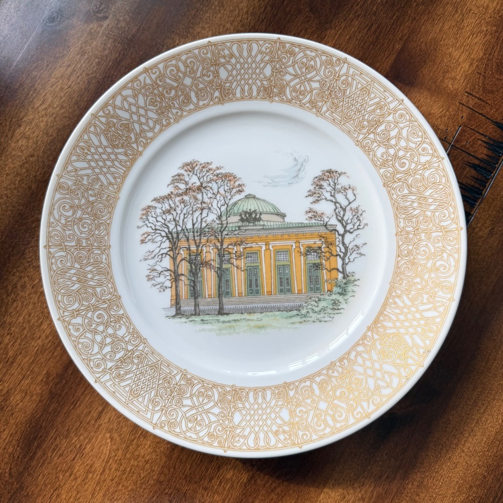 Royal Copenhagen Portraits of Old Copenhagen No 2 Thorvaldsen Museum Plate 1977